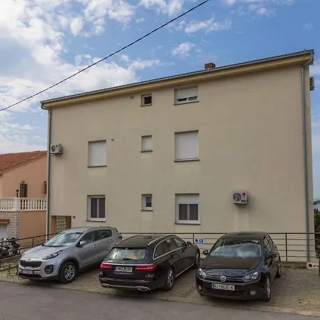 In 41656 Apartman Dramalj